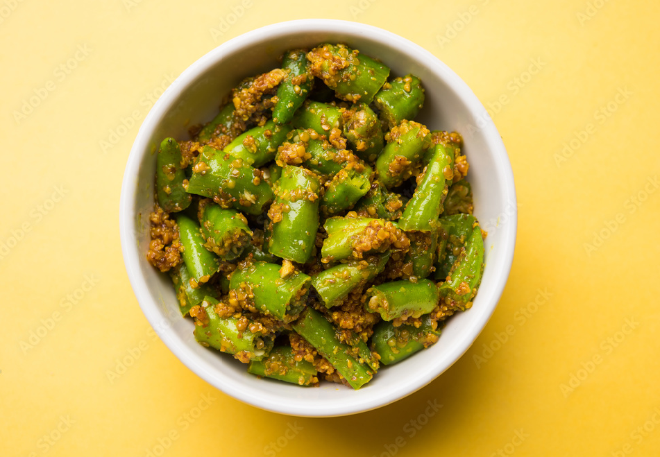 homemade hari mirch ka achar or green chilli pickle