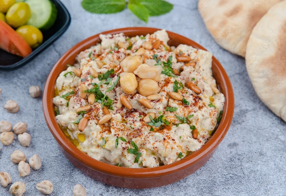 fatteh with hummus