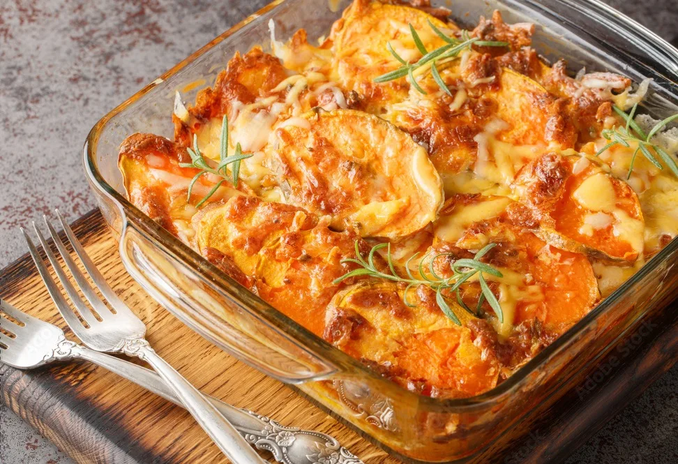 potato gratin with cheddar cheese